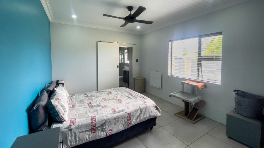 6 Bedroom Property for Sale in Riverside Western Cape